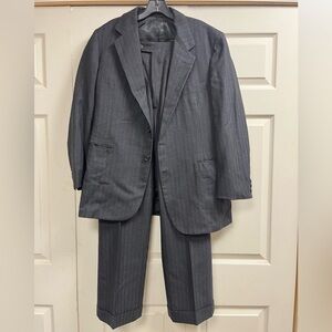 Vintage Burberry’s Georgetown University Black Dark Gray Pinstripe Suit 42R